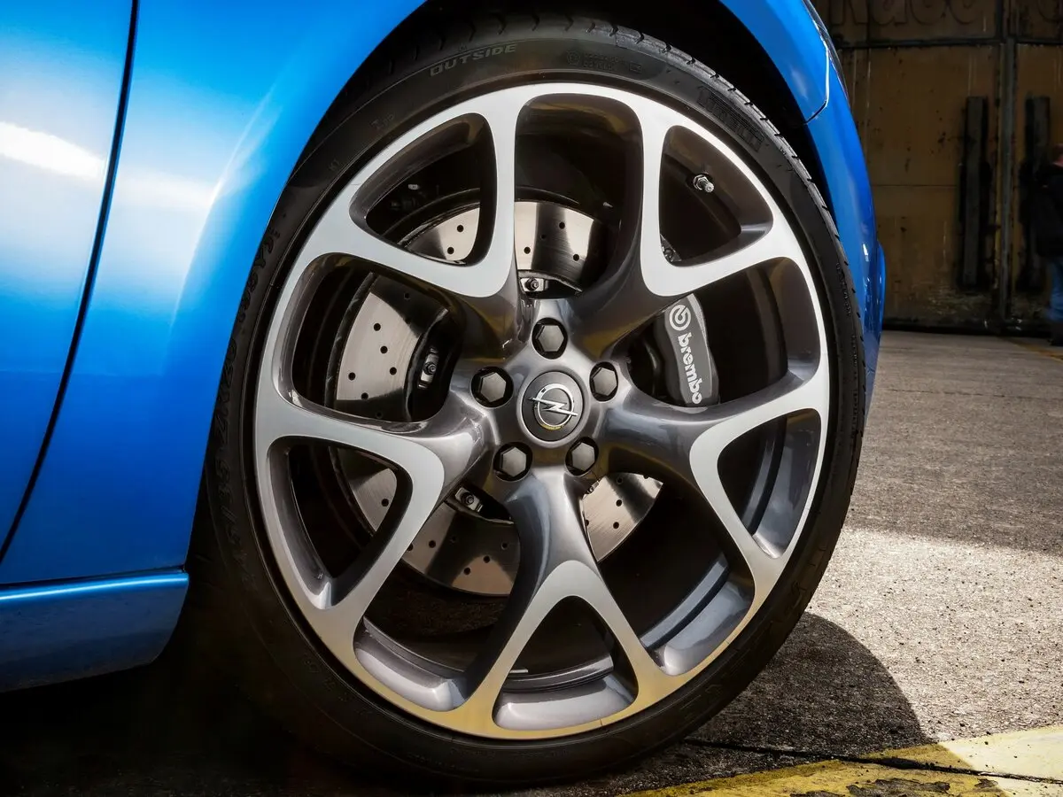 Opel Astra OPC J Хэтчбек 3 дв. — photo 16