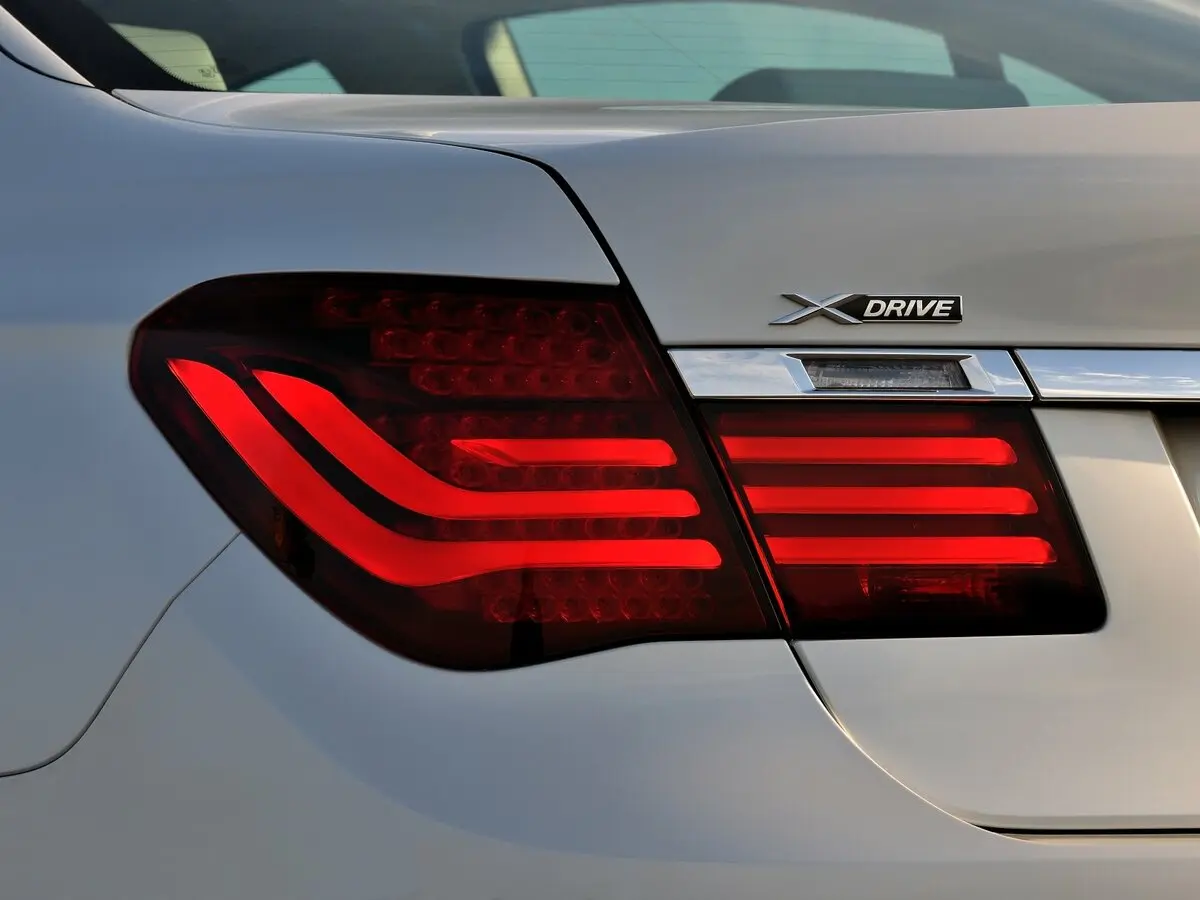 BMW 7 серии V (F01/F02/F04) Рестайлинг Седан — сүрөт 15