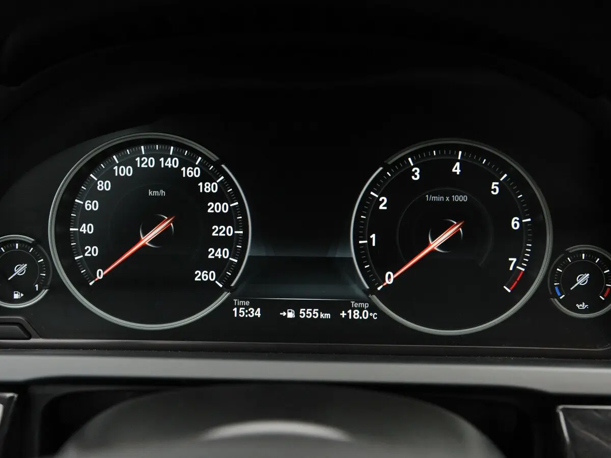 BMW 7 серии V (F01/F02/F04) Рестайлинг Седан Long — сүрөт 9