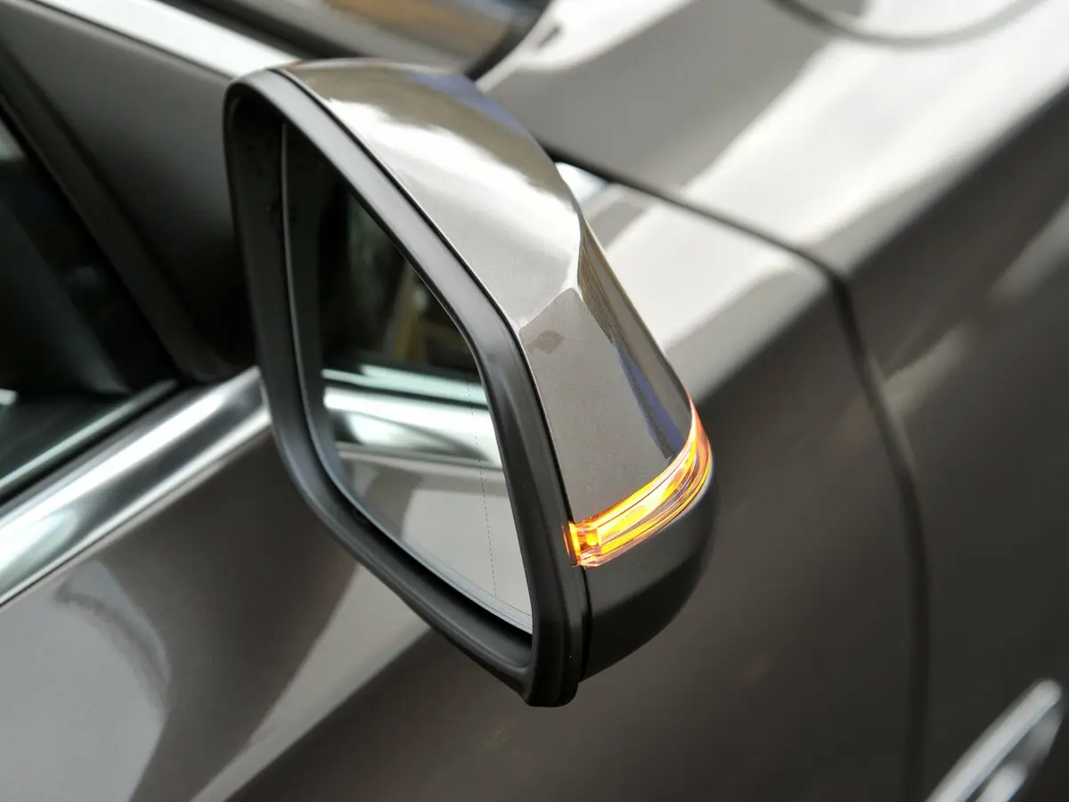 BMW 7 серии V (F01/F02/F04) Рестайлинг Седан Long — сүрөт 13