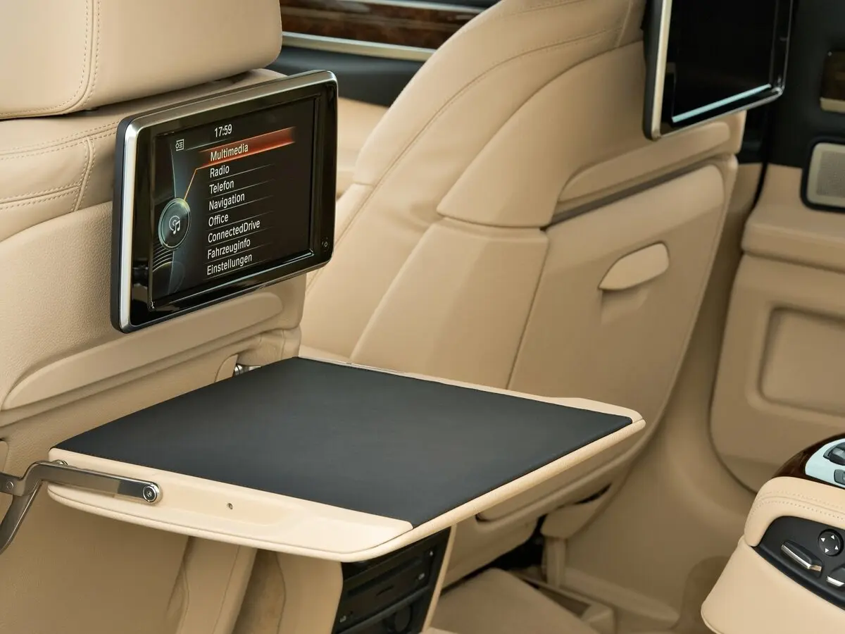 BMW 7 серии V (F01/F02/F04) Рестайлинг Седан Long — сүрөт 16