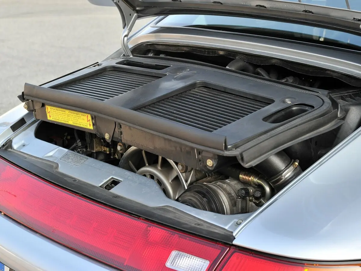 Porsche 911 GT2 993 Купе — фото 8