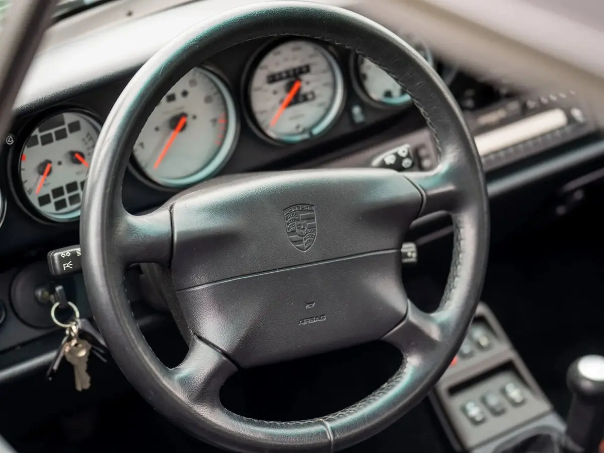 Porsche 911 IV (993) Кабриолет — сүрөт 9