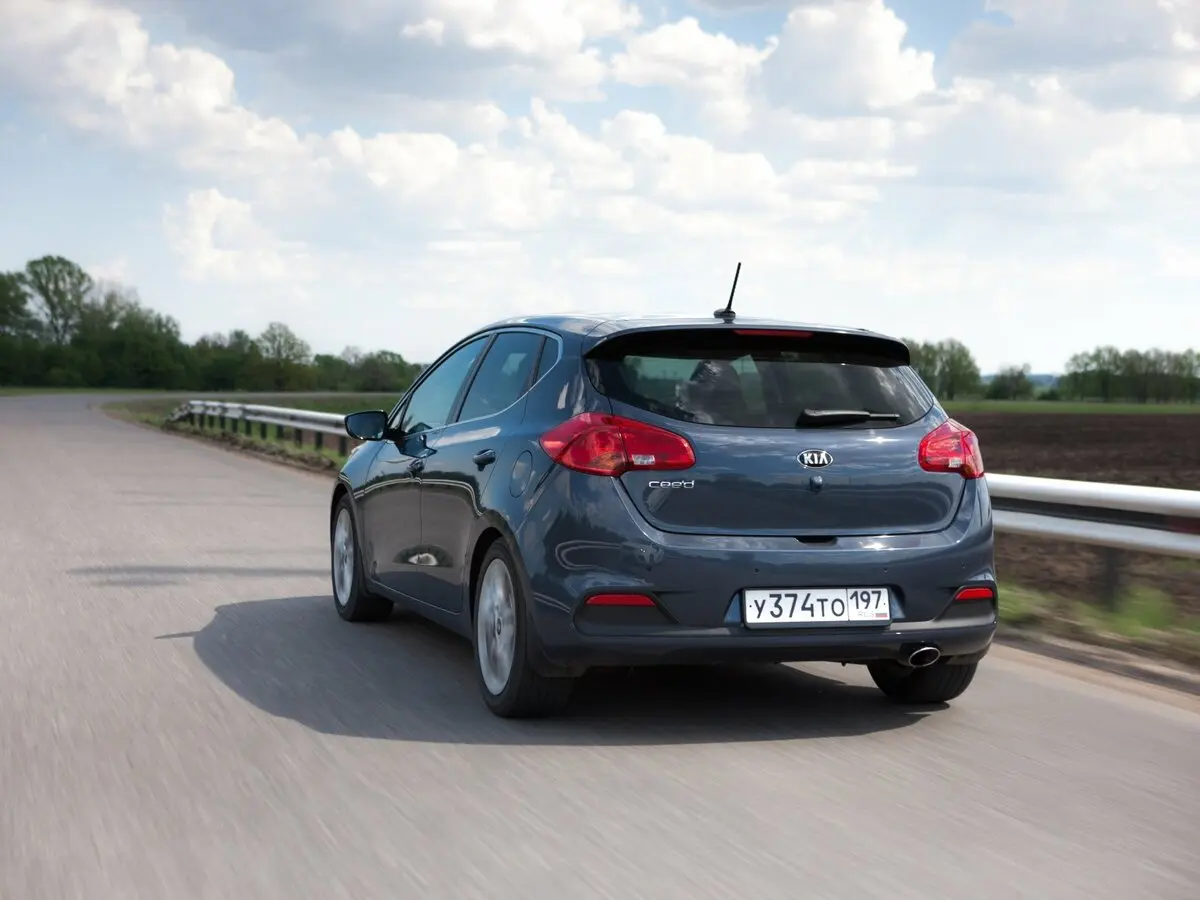 Kia Ceed II Хэтчбек 5 дв. — photo 4