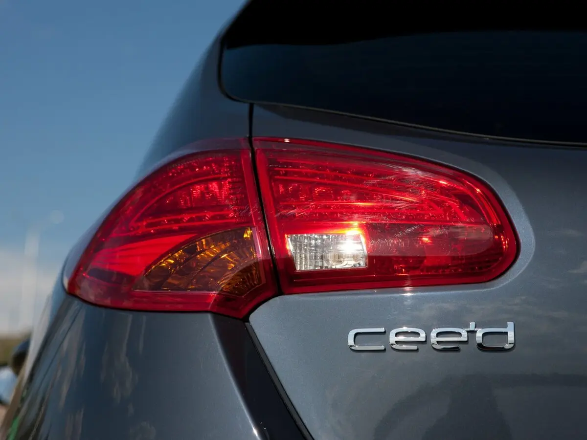 Kia Ceed II Хэтчбек 5 дв. — photo 13