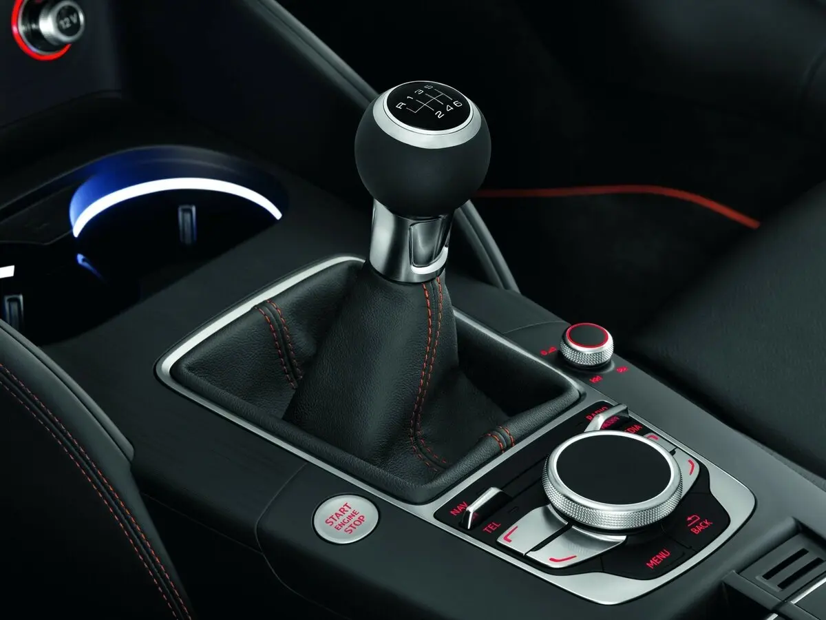 Audi A3 III (8V) Хэтчбек 3 дв. — сүрөт 12