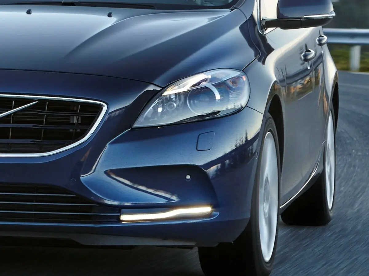 Volvo V40 II Хэтчбек 5 дв. — сүрөт 17