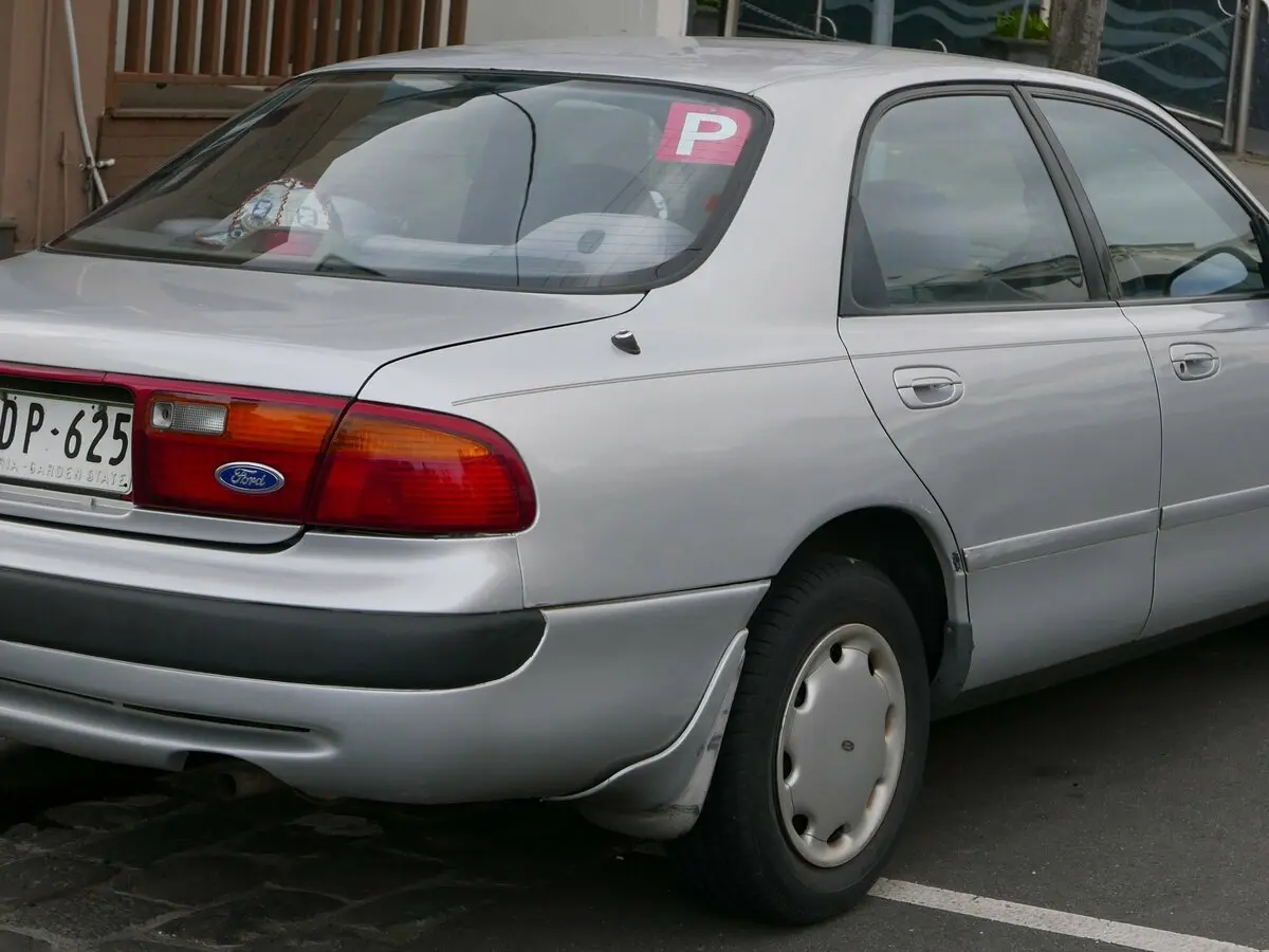 Ford Telstar III Седан — сүрөт 3