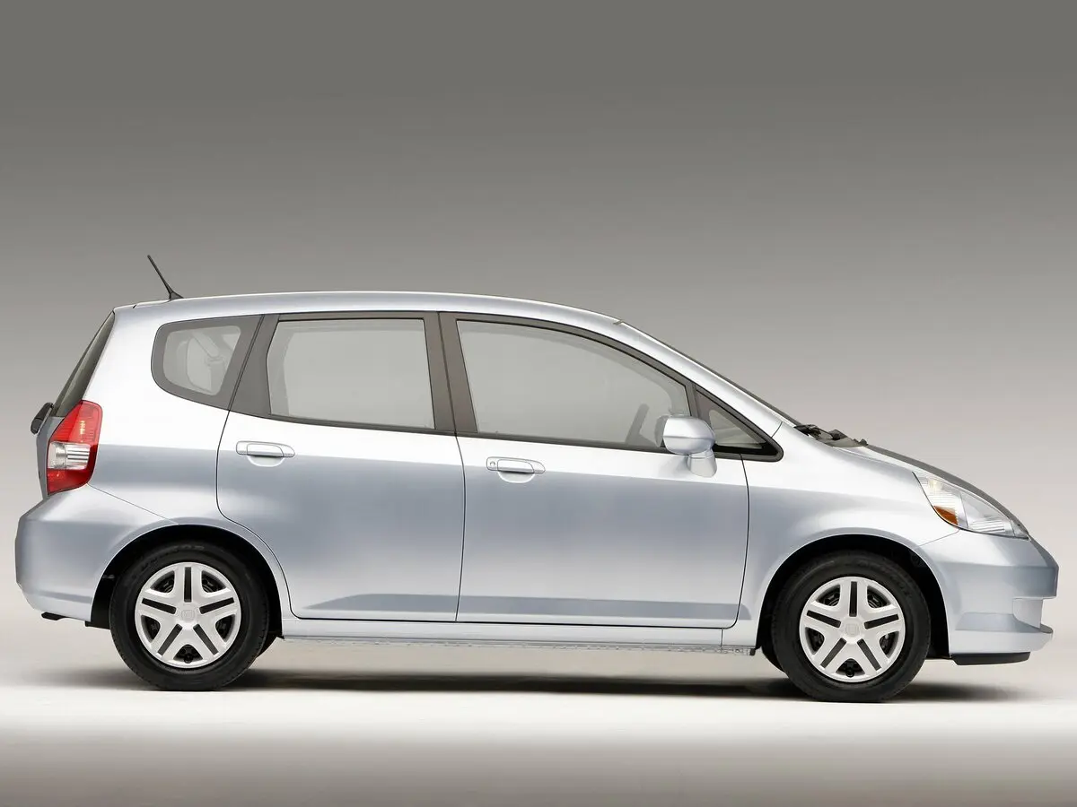 Honda Fit I Хэтчбек 5 дв. — фото 2