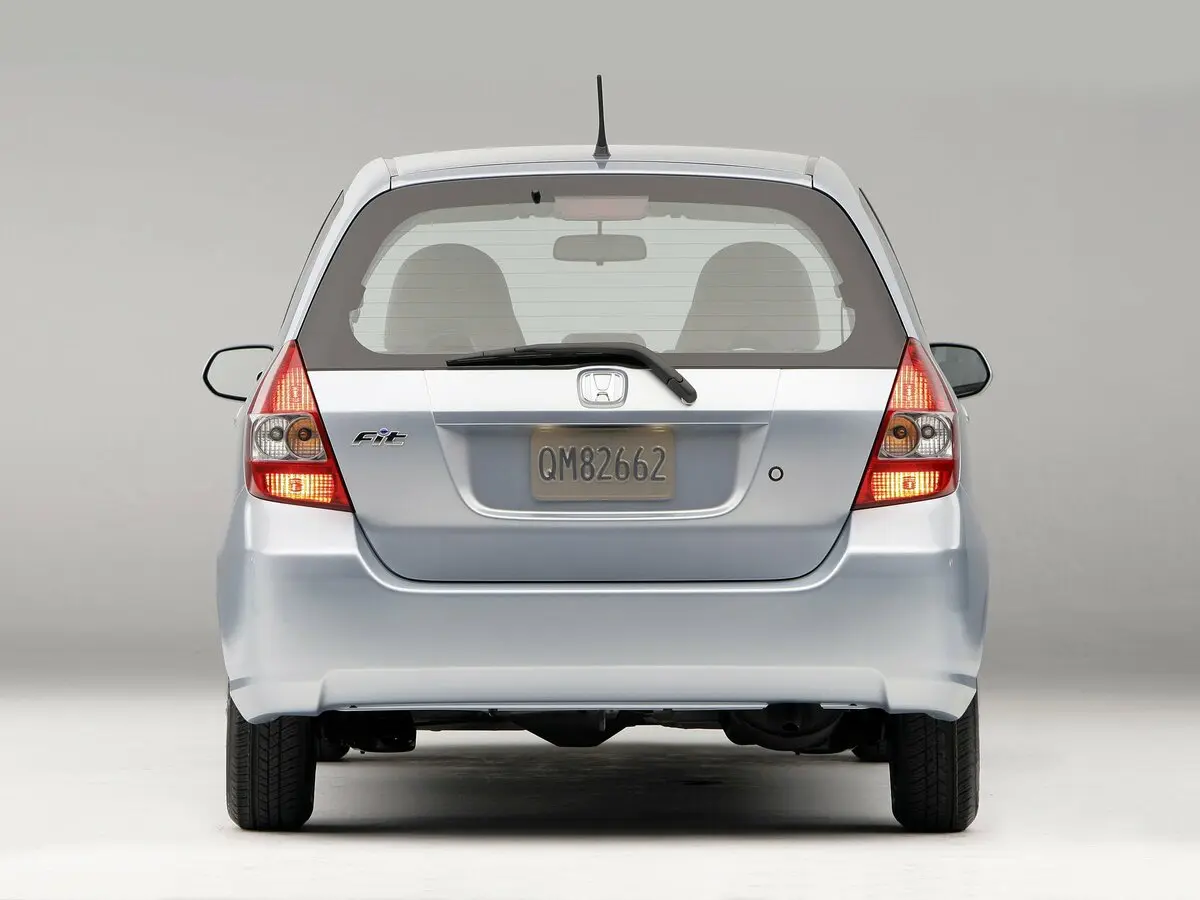 Honda Fit I Хэтчбек 5 дв. — фото 4