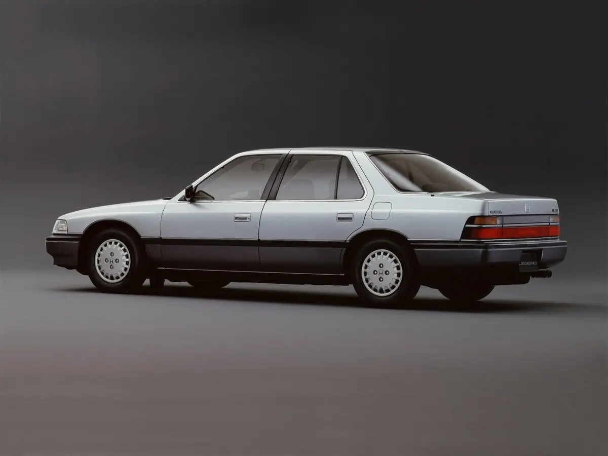 Honda Legend I Седан — сүрөт 3