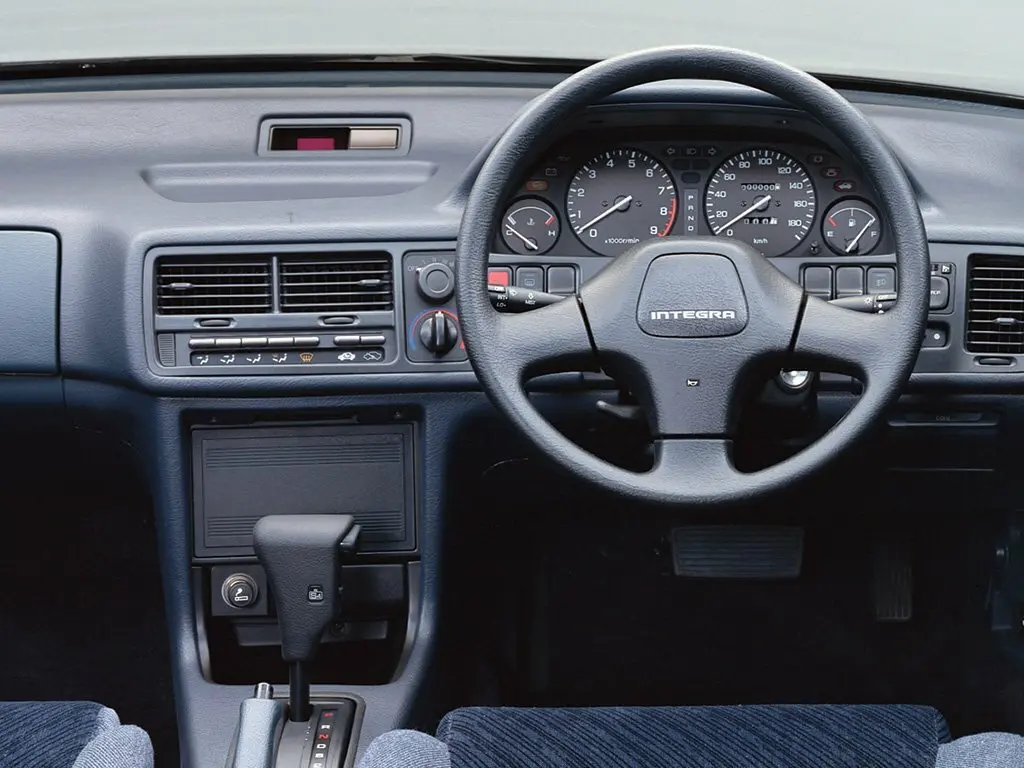 Honda Integra II Седан — сүрөт 3
