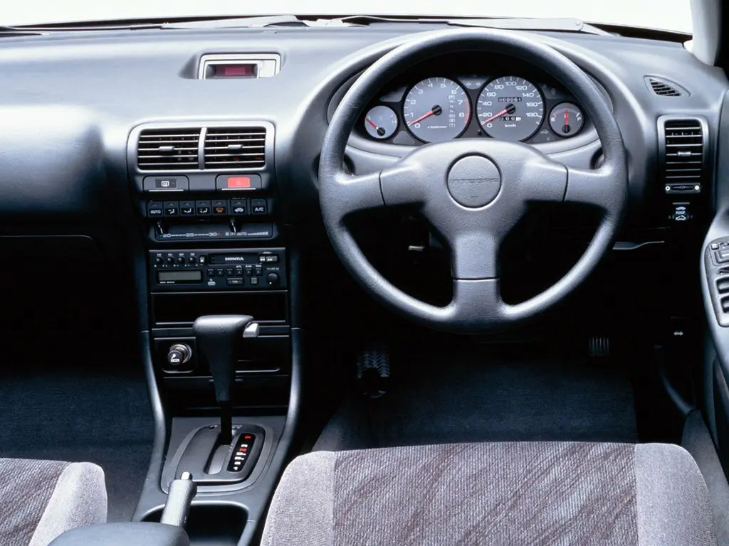 Honda Integra III Седан — photo 4