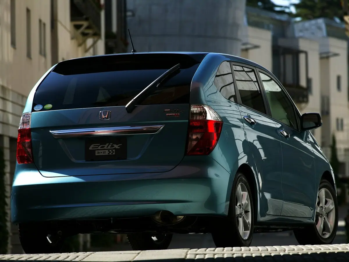 Honda Edix 2004 – 2009 Компактвэн — photo 4