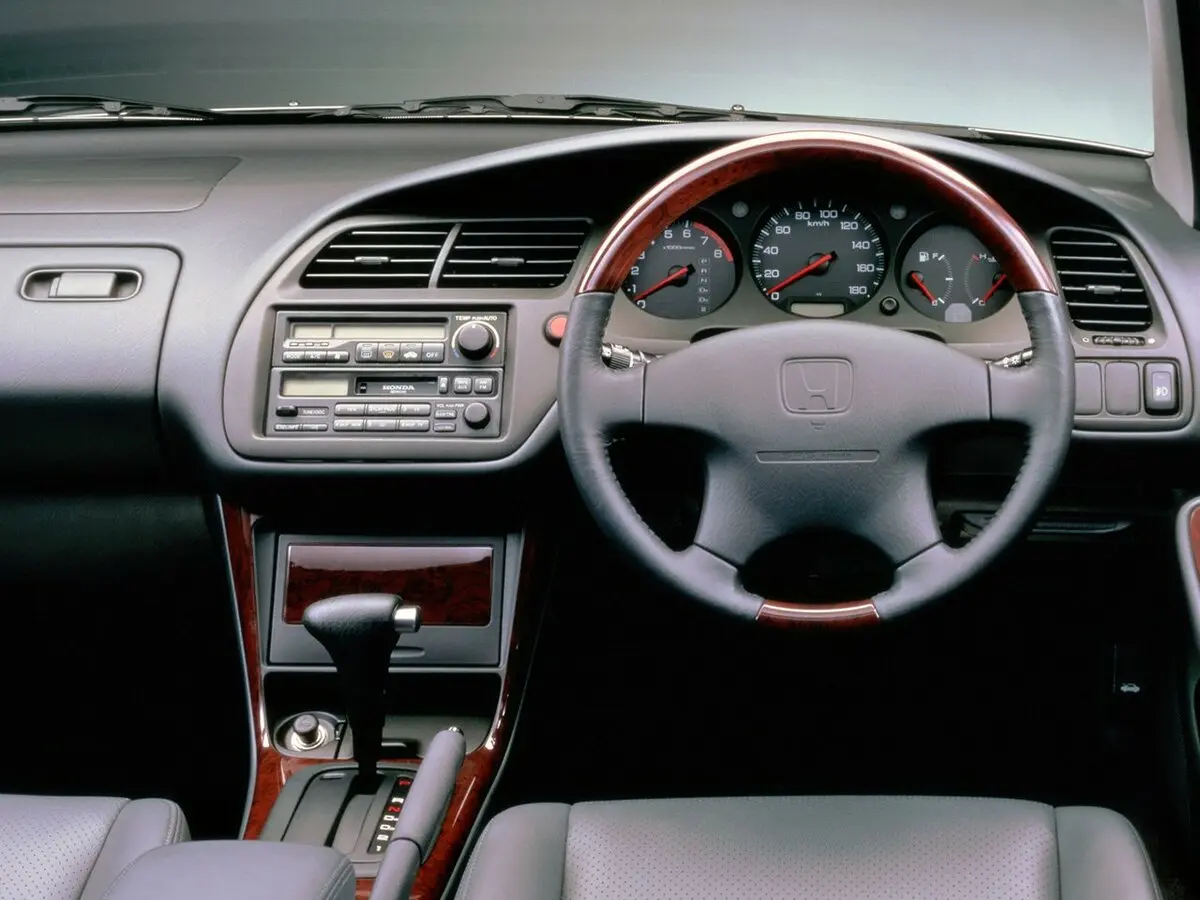 Honda Torneo 1997 – 2002 Седан — сүрөт 5