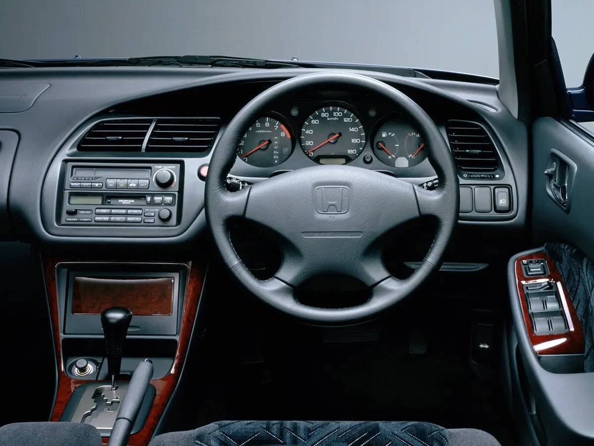Honda Torneo 1997 – 2002 Седан — сүрөт 7