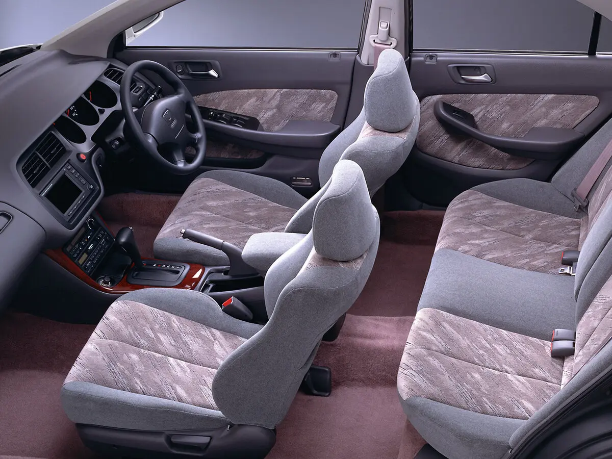 Honda Torneo 1997 – 2002 Седан — сүрөт 8