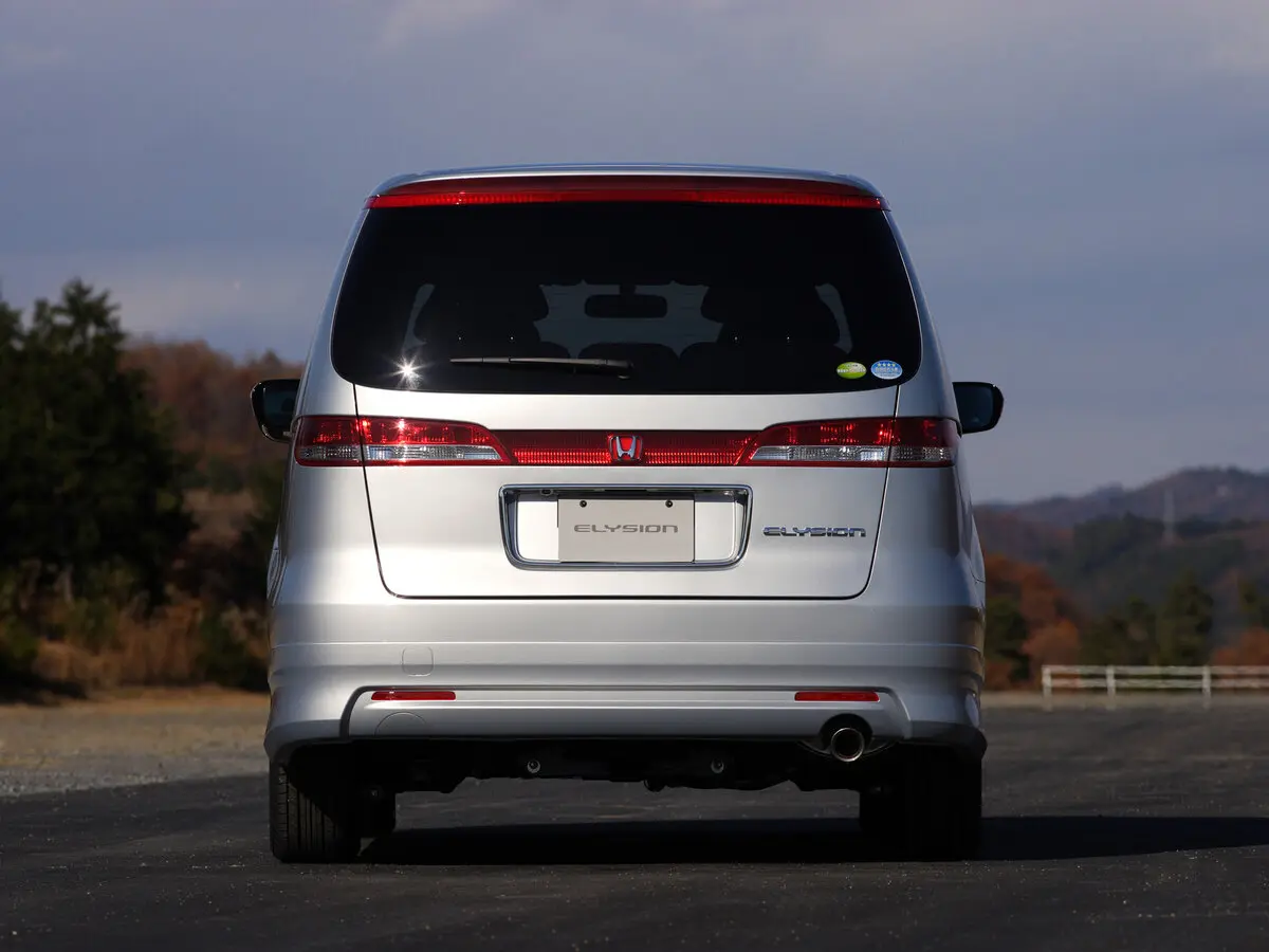 Honda Elysion I Минивэн — фото 5