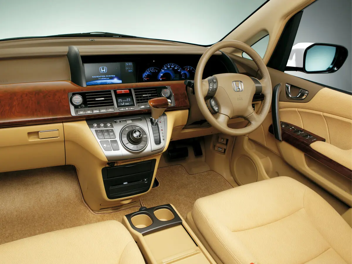 Honda Elysion I Минивэн — фото 7