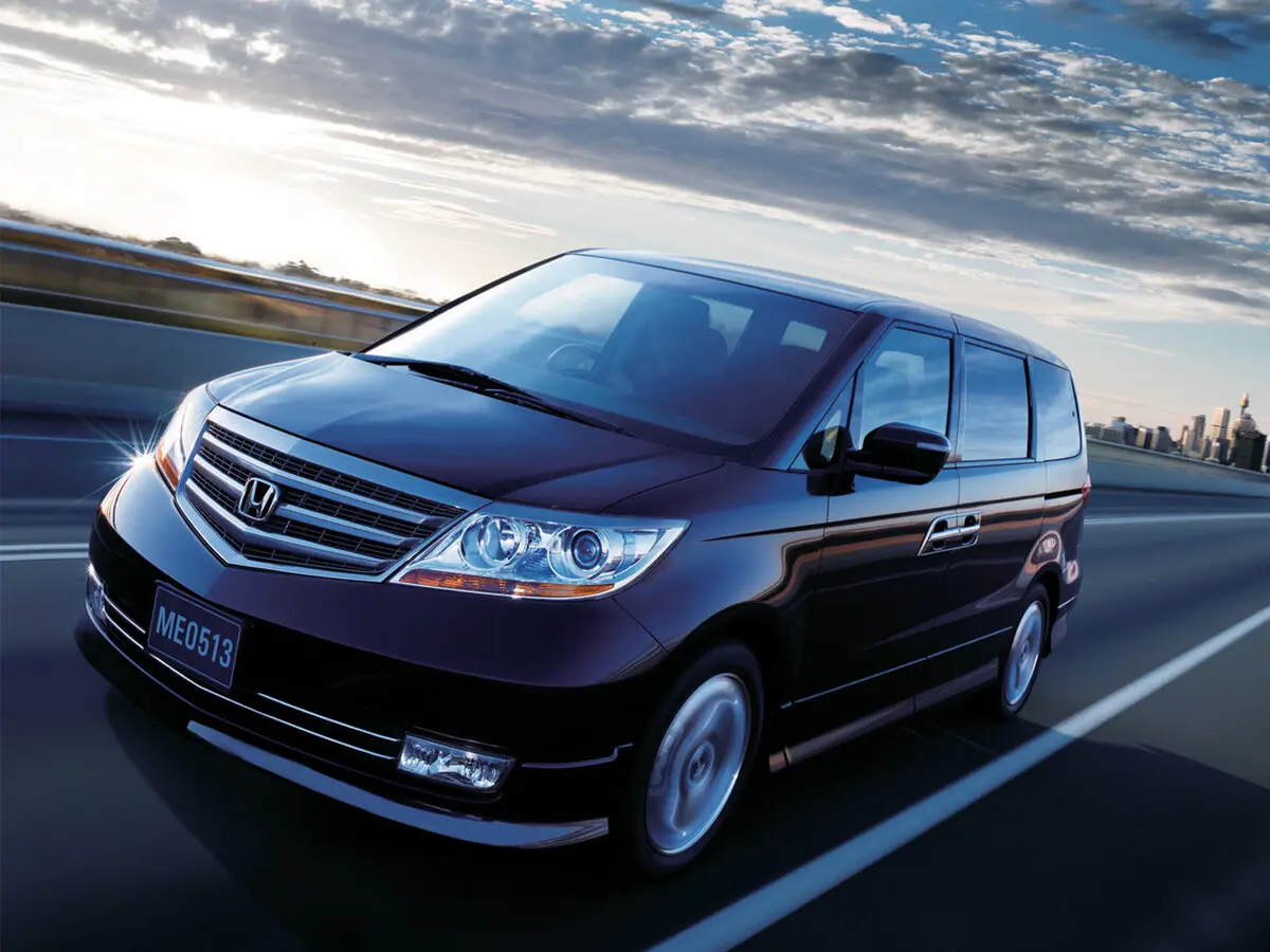Honda Elysion I Рестайлинг