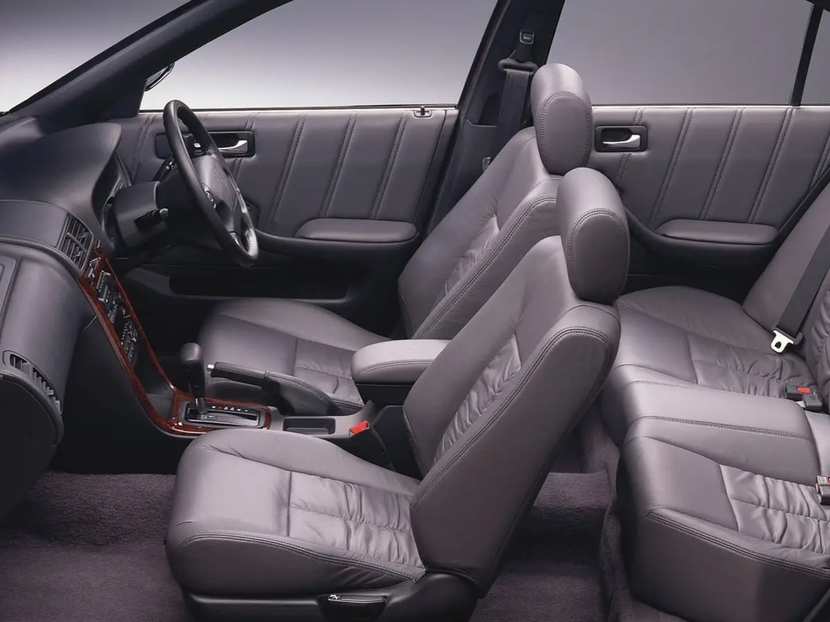 Honda Rafaga 1993 – 1997 Седан — сүрөт 4