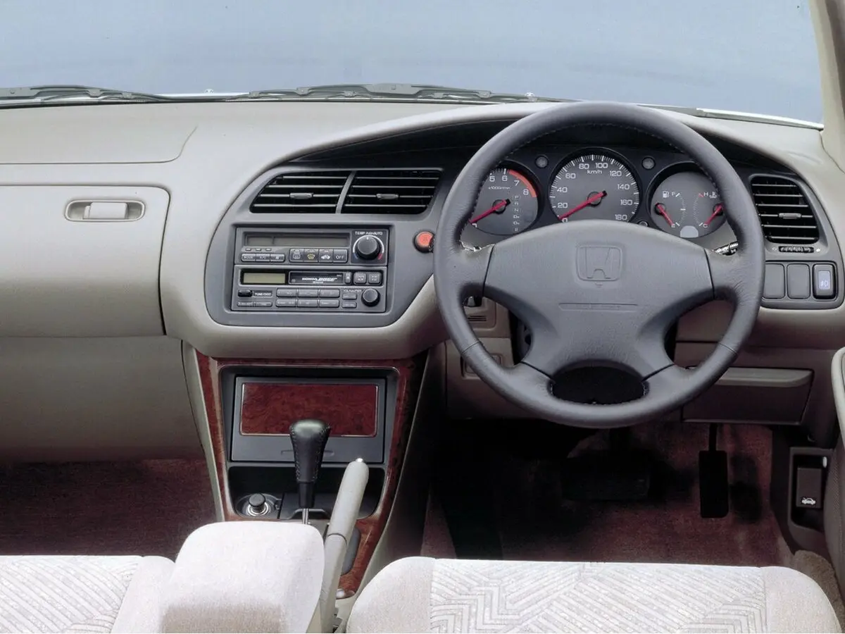 Honda Accord VI Универсал 5 дв. — фото 5