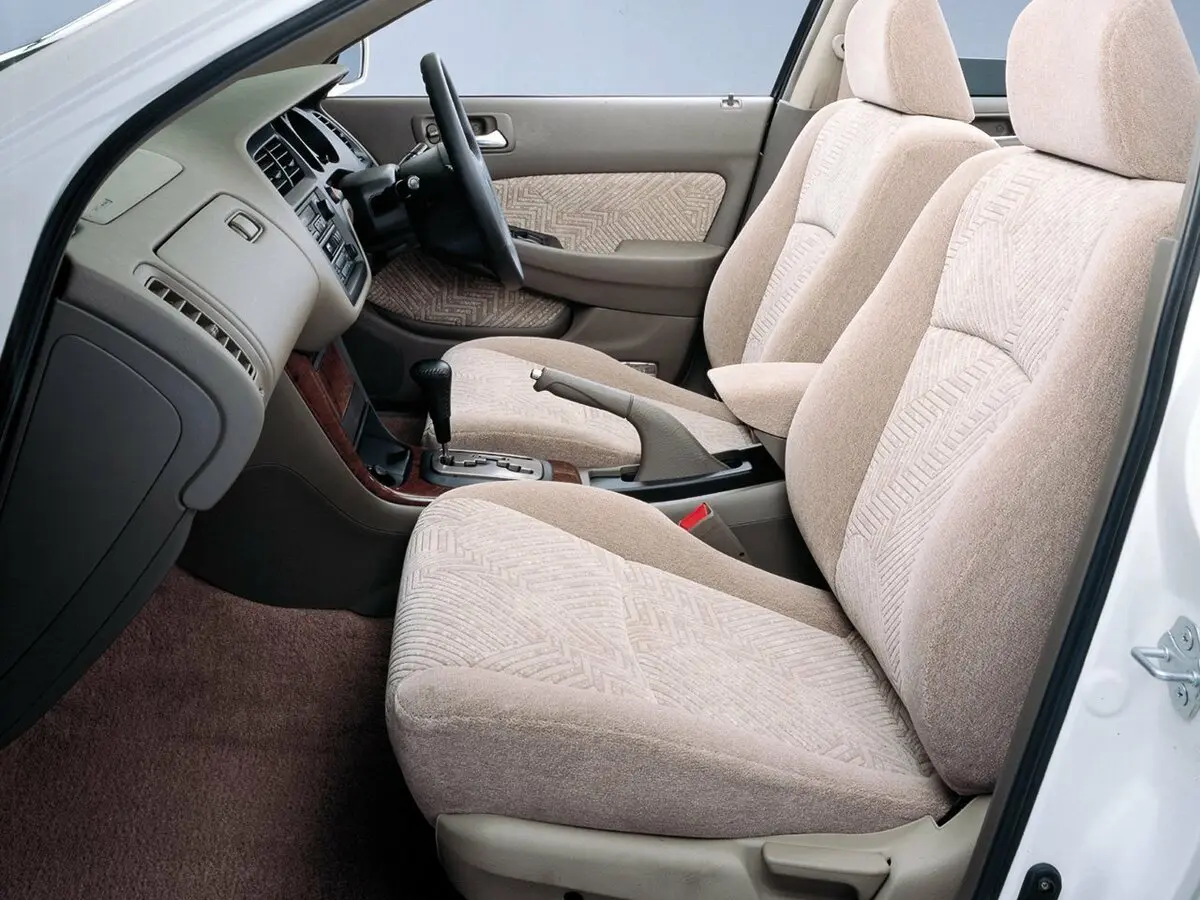 Honda Accord VI Универсал 5 дв. — фото 7