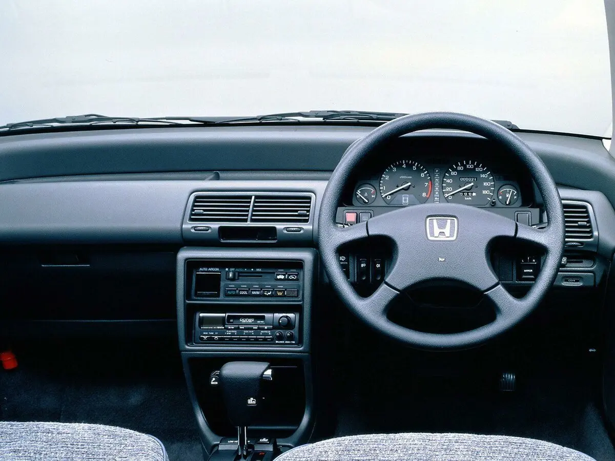 Honda Civic IV Универсал 5 дв. Shuttle — фото 4