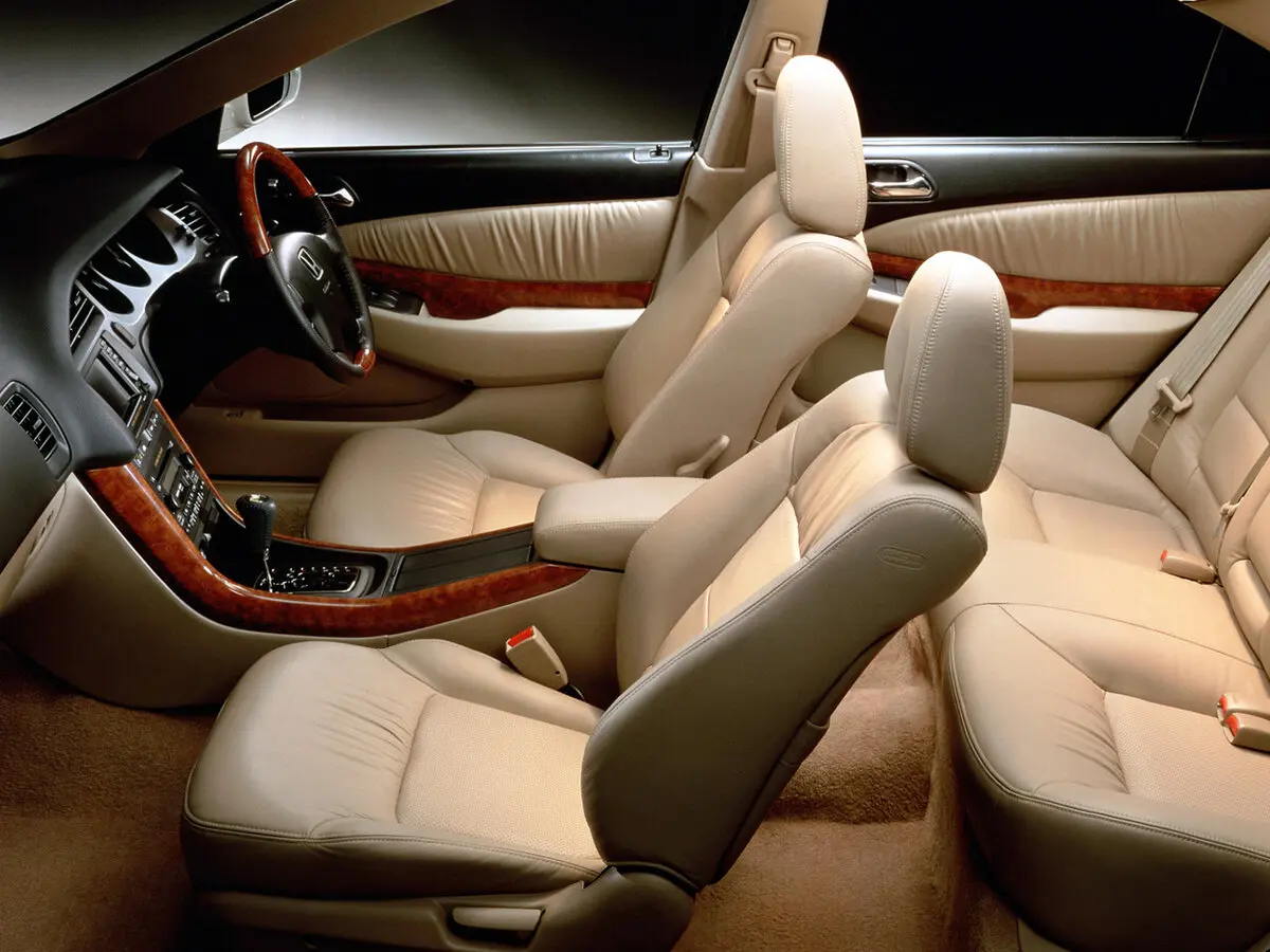 Honda Saber II Рестайлинг Седан — photo 4