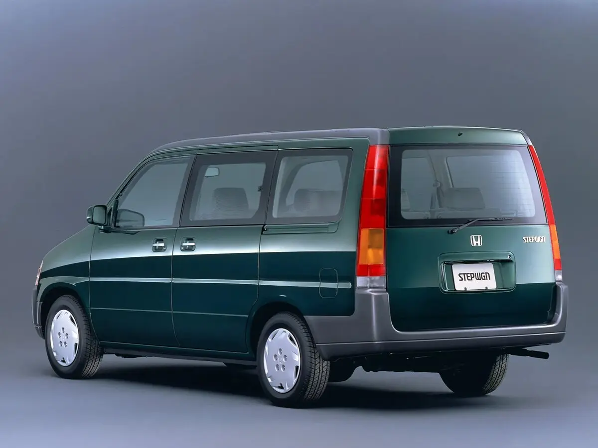 Honda Stepwgn I Минивэн — фото 2