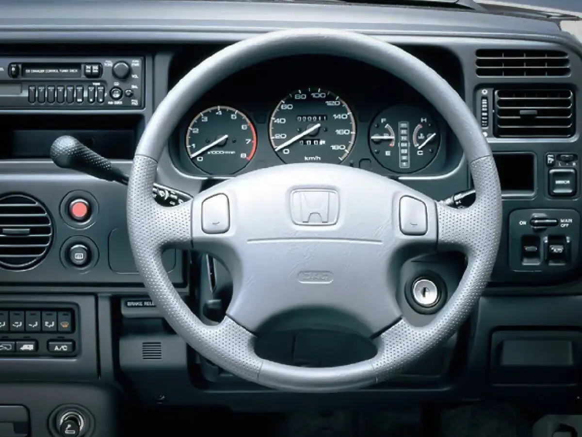 Honda Stepwgn I Минивэн — фото 4