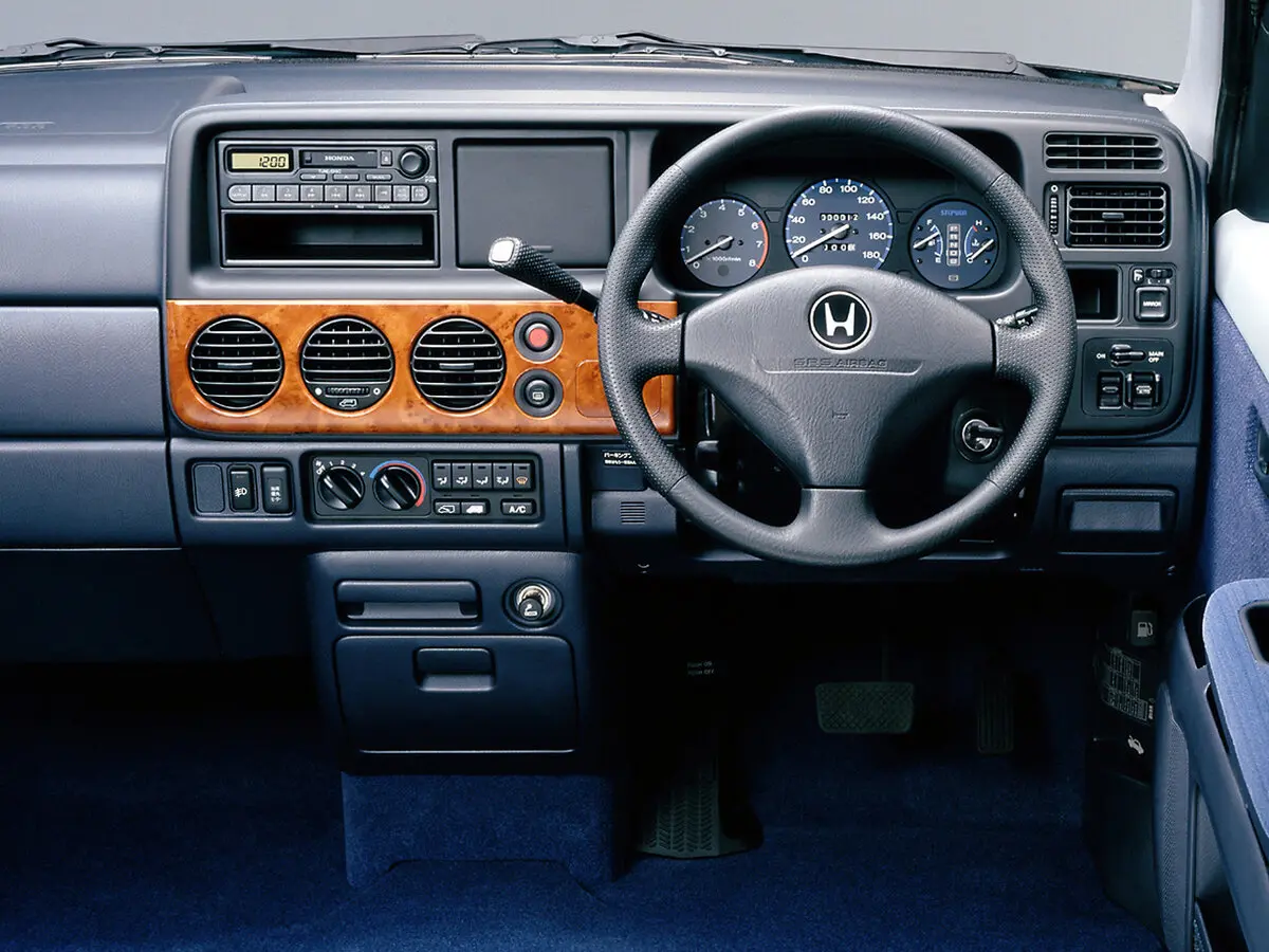 Honda Stepwgn I Рестайлинг Минивэн — фото 3