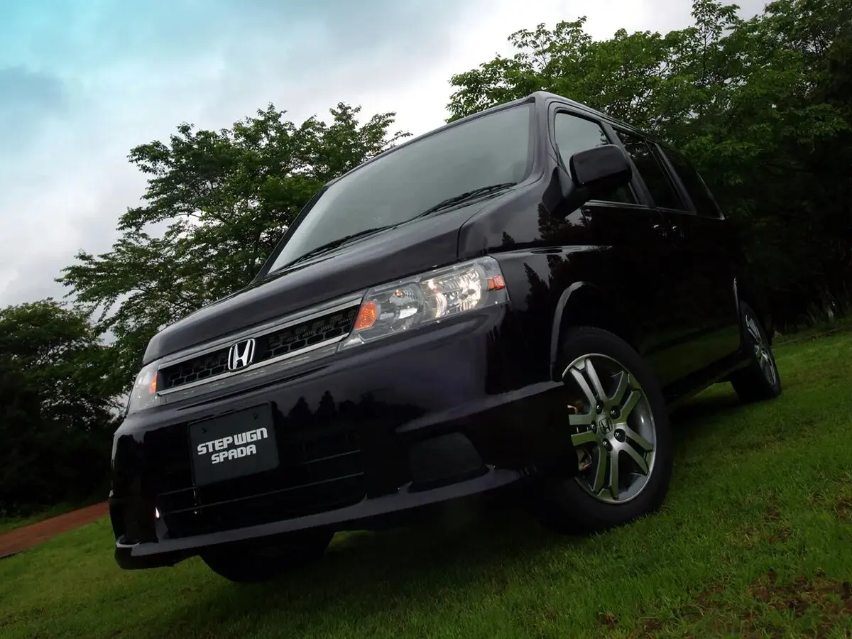 Honda Stepwgn II Рестайлинг Минивэн — фото 3