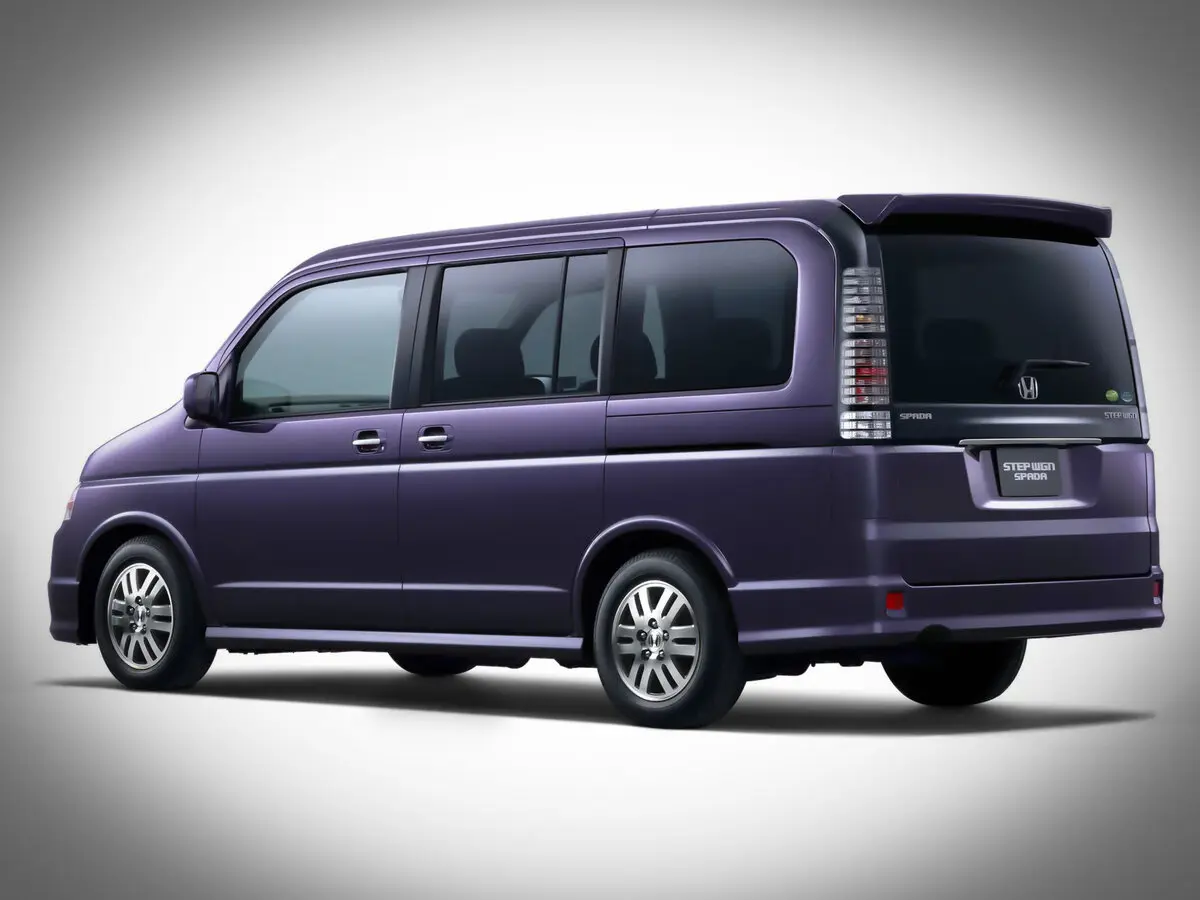 Honda Stepwgn II Рестайлинг Минивэн — фото 4