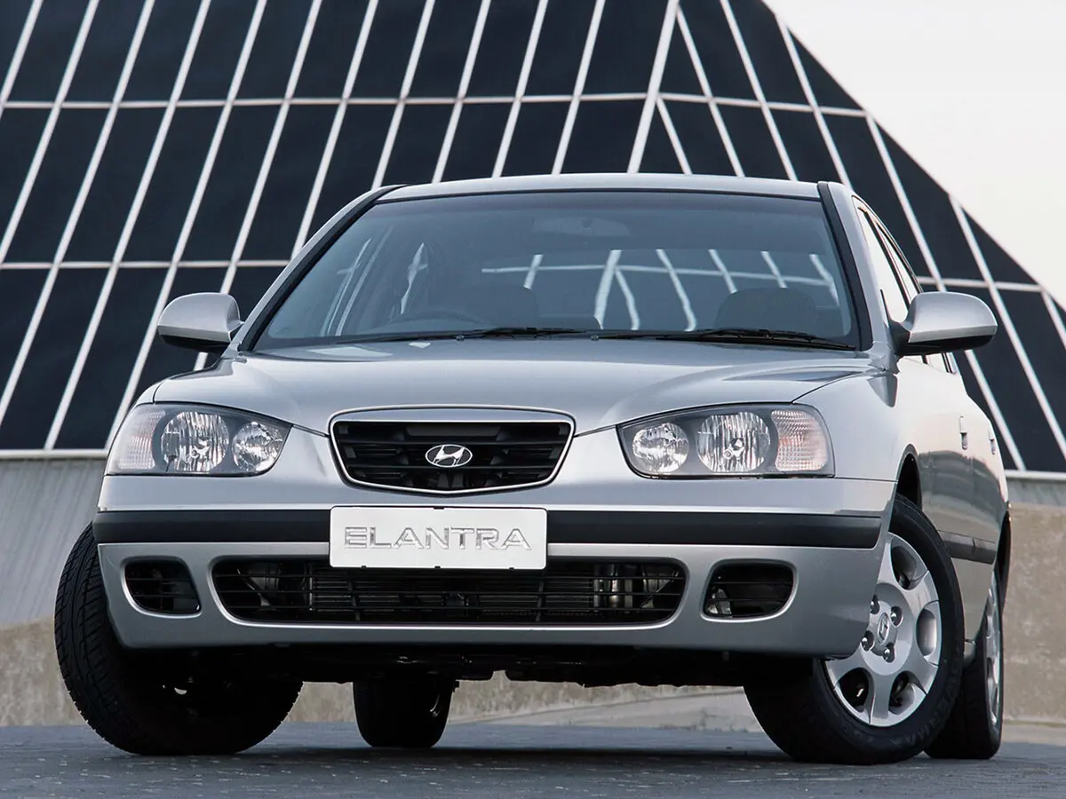 Hyundai Elantra III (XD) Седан — сүрөт 3