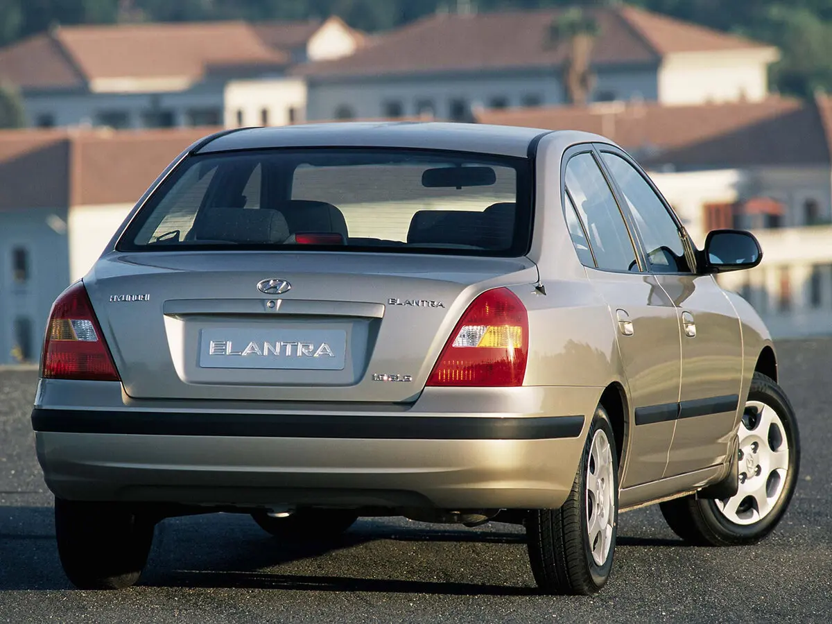 Hyundai Elantra III (XD) Седан — сүрөт 4