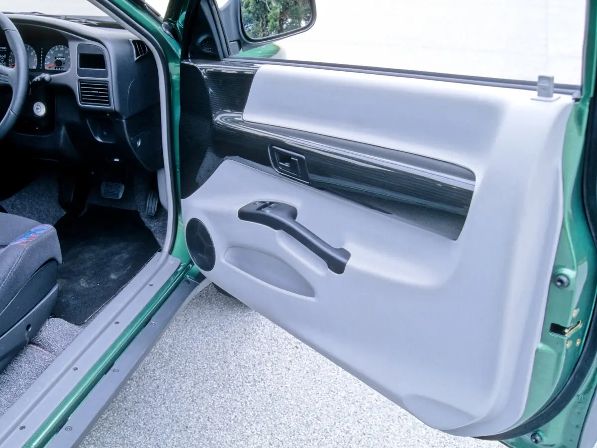 Isuzu VehiCross 1997 – 2001 Внедорожник 3 дв. — сүрөт 10