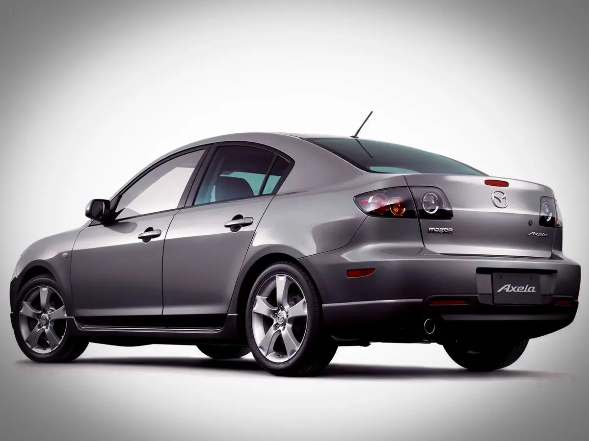 Mazda Axela I Седан — сүрөт 2