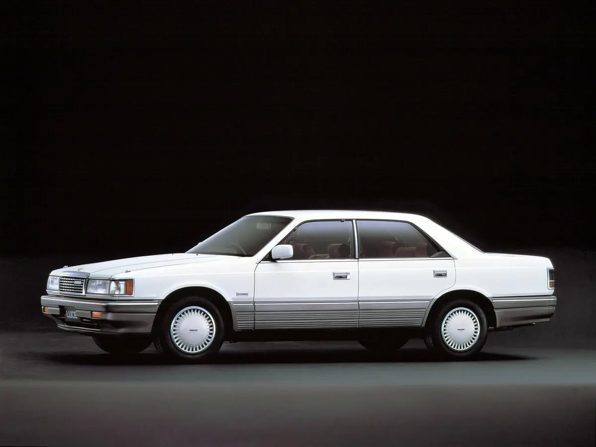 Mazda Luce V Седан — сүрөт 2