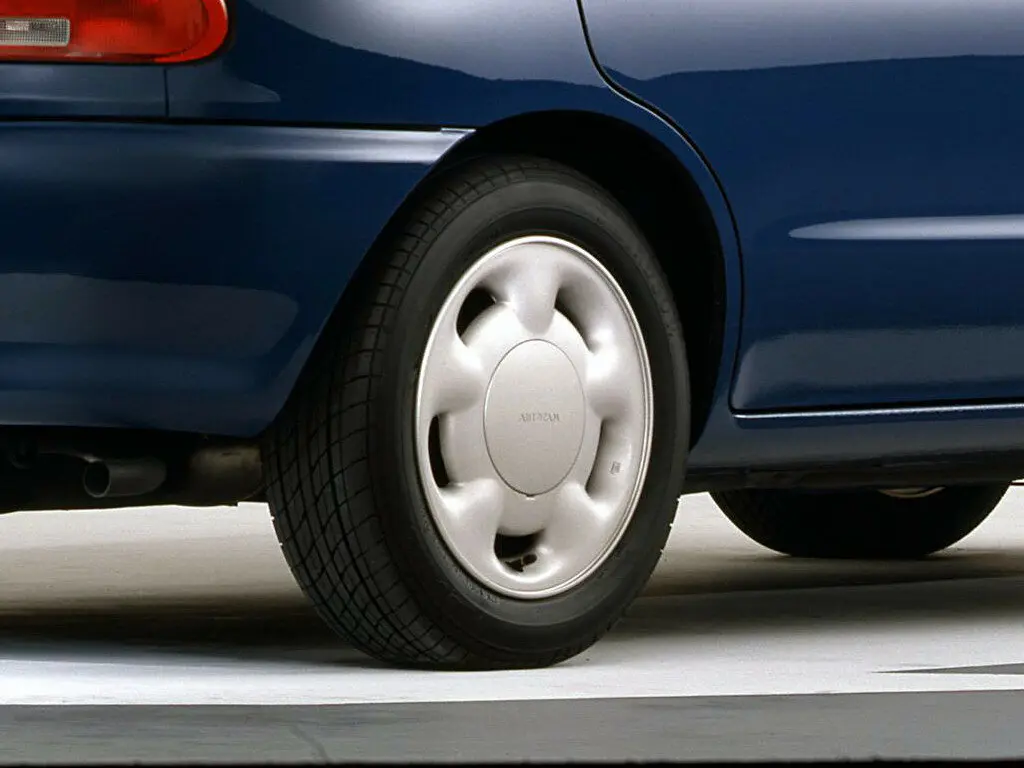 Mazda Revue 1990 – 1998 Седан — photo 9
