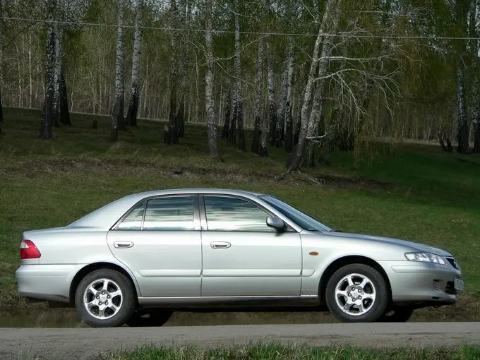 Mazda Capella VI Седан — сүрөт 2