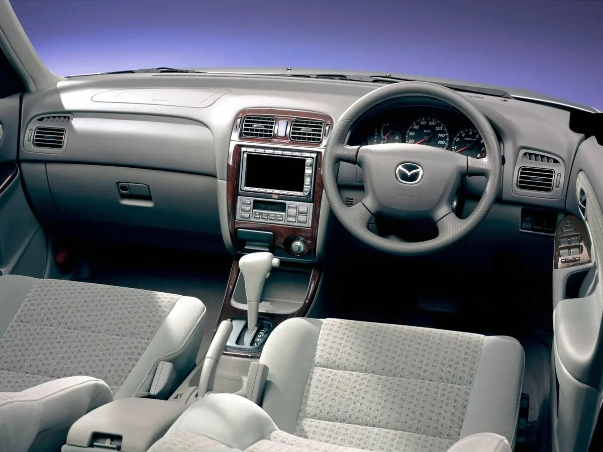 Mazda Capella VI Универсал 5 дв. — сүрөт 4