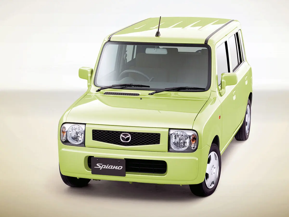 Mazda Spiano 2002 – 2008 Хэтчбек 5 дв. — 照片 2