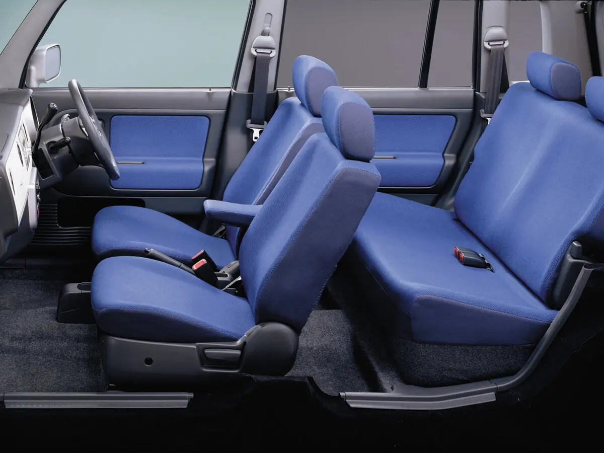 Mazda Spiano 2002 – 2008 Хэтчбек 5 дв. — 照片 5