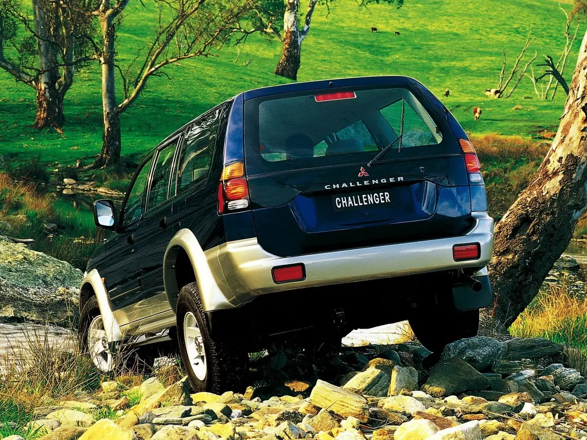 Mitsubishi Challenger I Рестайлинг Внедорожник 5 дв. — сүрөт 3