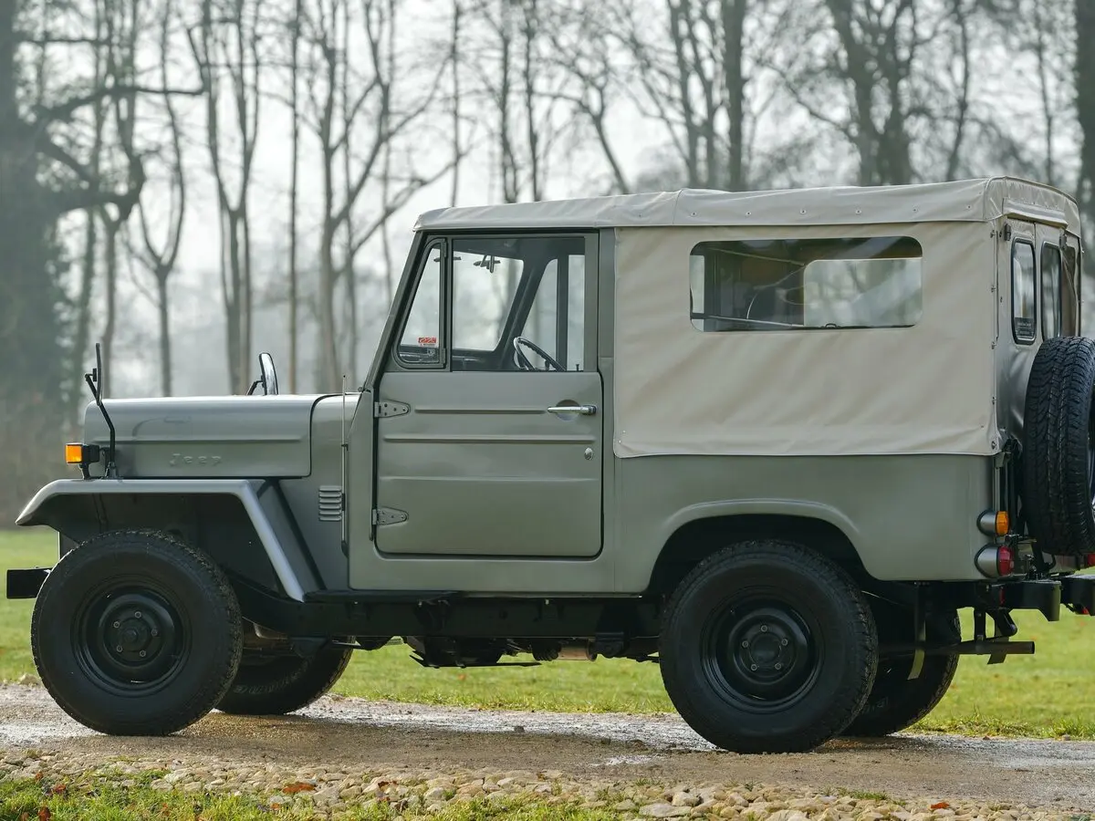 Mitsubishi Jeep J 1953 – 1998 Внедорожник 3 дв. — сүрөт 2
