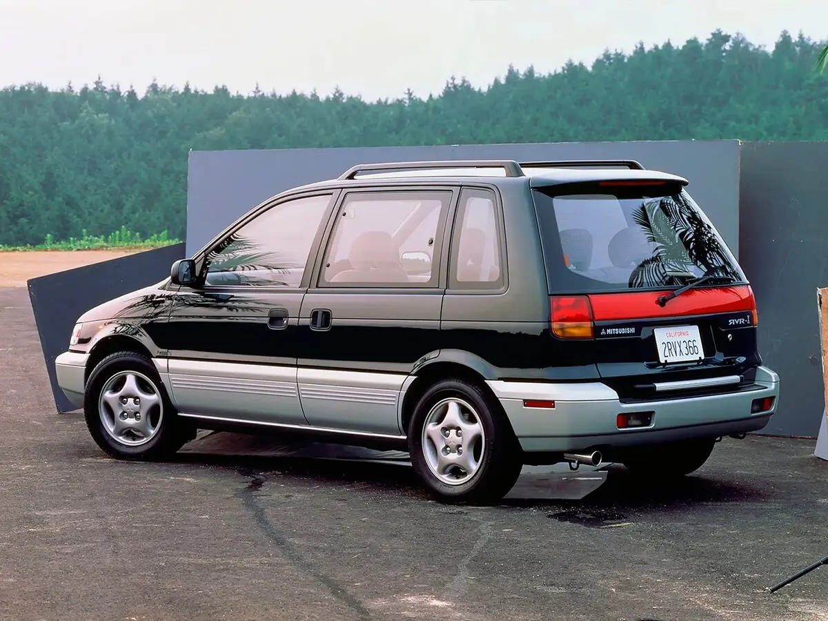 Mitsubishi RVR I Компактвэн — photo 3