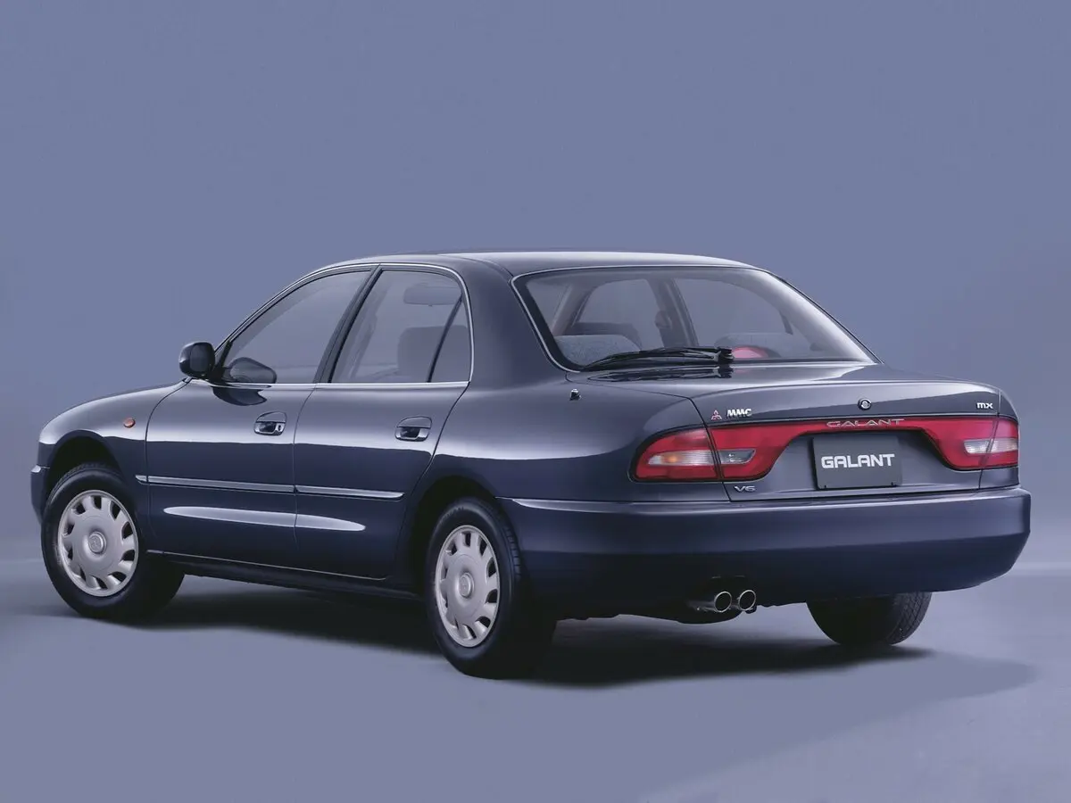 Mitsubishi Galant VII Седан — сүрөт 4