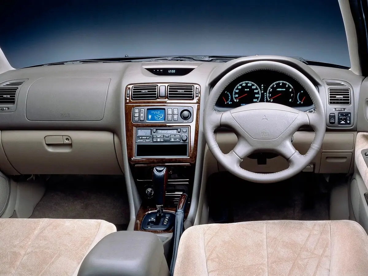 Mitsubishi Legnum 1996 – 2002 Универсал 5 дв. — сүрөт 7