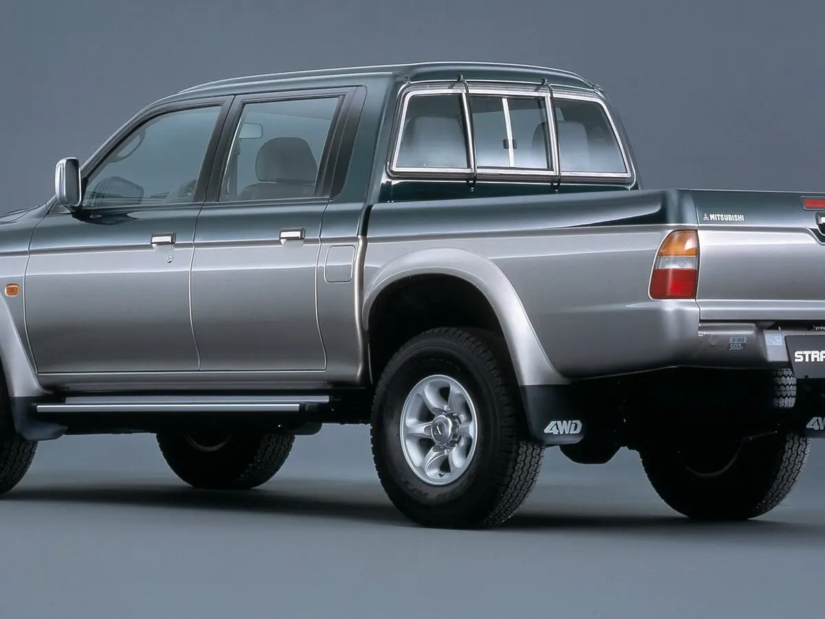 Mitsubishi Strada II Пикап Двойная кабина — сүрөт 2